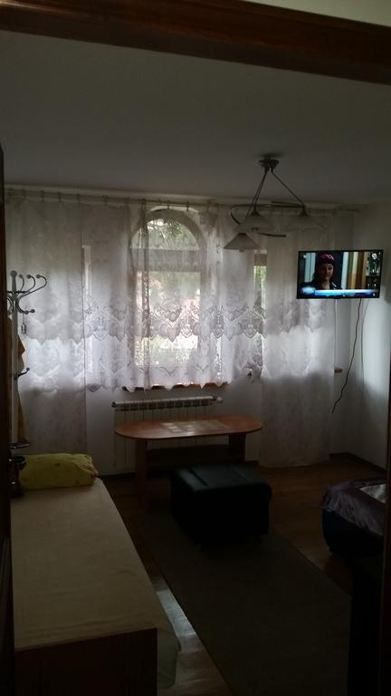 Sosnowy Dworek Apartment Jozefow  Luaran gambar
